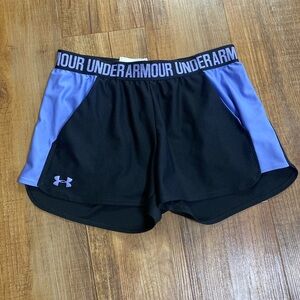 Under Armour black & lavender athletic shorts with pockets size medium